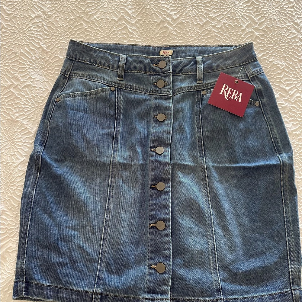 Reba short denim skirt
